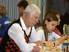 Alt und Jung beim Schach