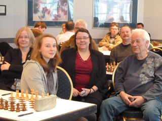 Schachfamilie Hund (v.l.n.r.): Barbara, Sarah, Susanne und Gerhard