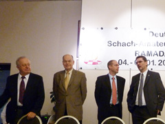 Redner bei der Eröffnung (v.l.n.r.): Siegfried Wölk, Prof. Dr. Perygrin Warneke, Carsten Bade, Arne Dornquast